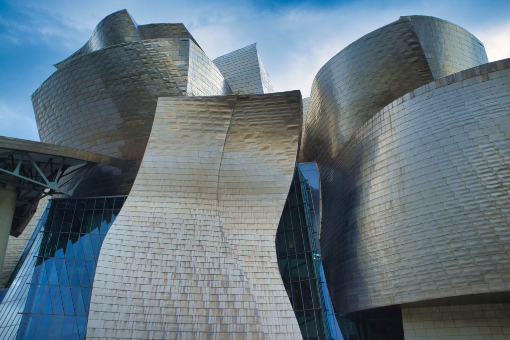 architecture insolite musée Guggenheim bilbao pays Basque