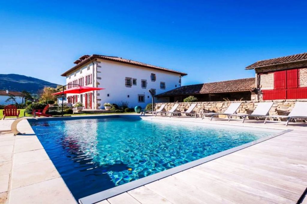 location vacances pays basque villa avec piscine Ascain authentic